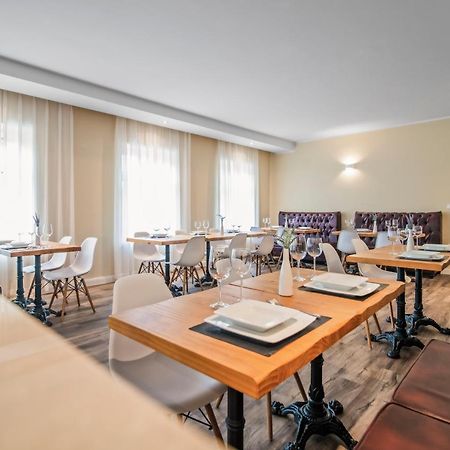 Toscanina Garni Hotel Dobrovo Bagian luar foto